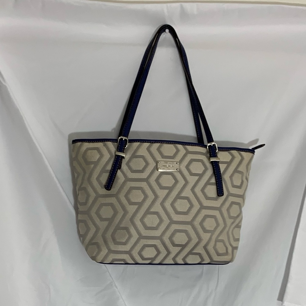 Nine West hand bag purse gray logo fabric blue geometric design. Silver accents.